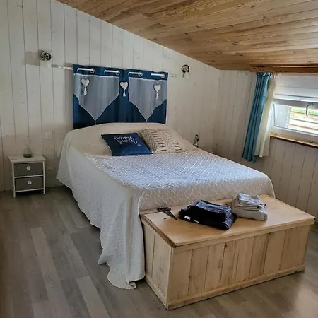 Chambre D'Hotes Le Chat Botte Espédaillac Exterior photo